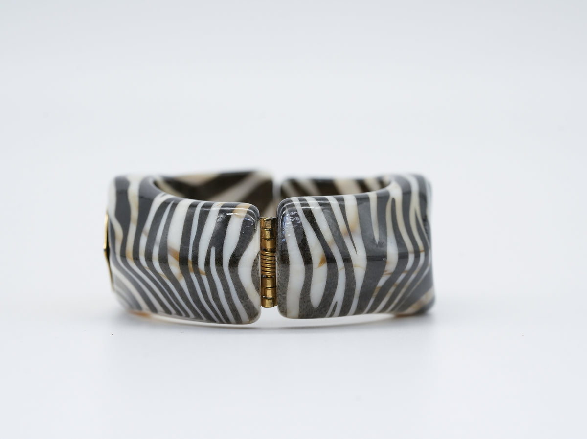 Armreif im Zebra Look