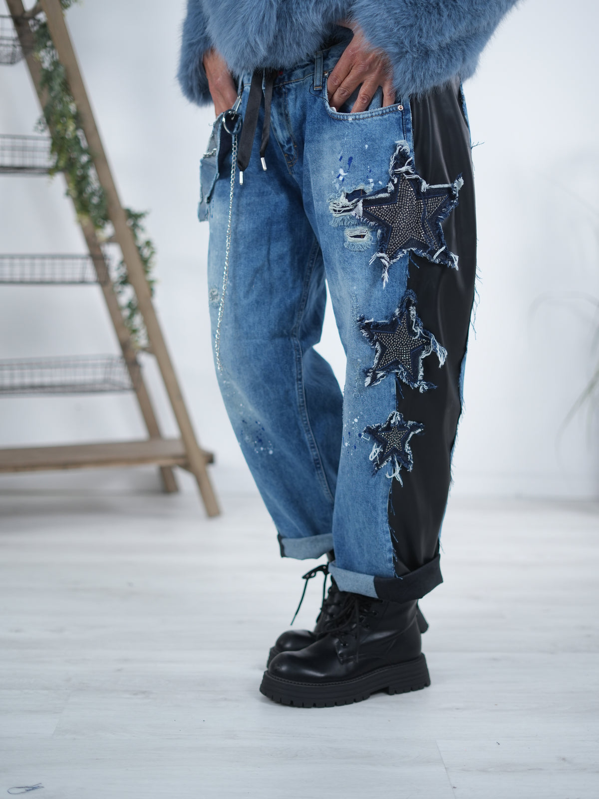 ausgefallene Wide Leg Pants mit großen Sternen verziert