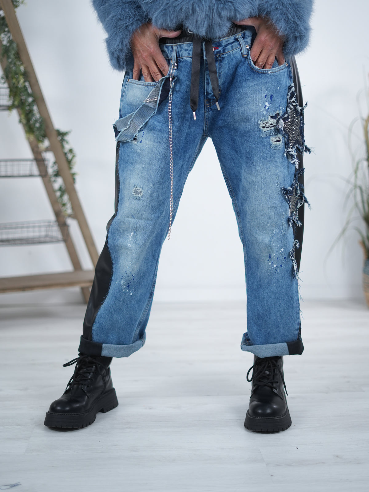 ausgefallene Wide Leg Pants mit großen Sternen verziert