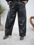 Barrel Pants in Kunstleder