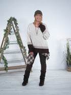Cozy Strickpulli mit farbigen Elementen