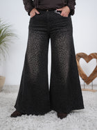 elegante Jeans Schlaghose im Leo Look