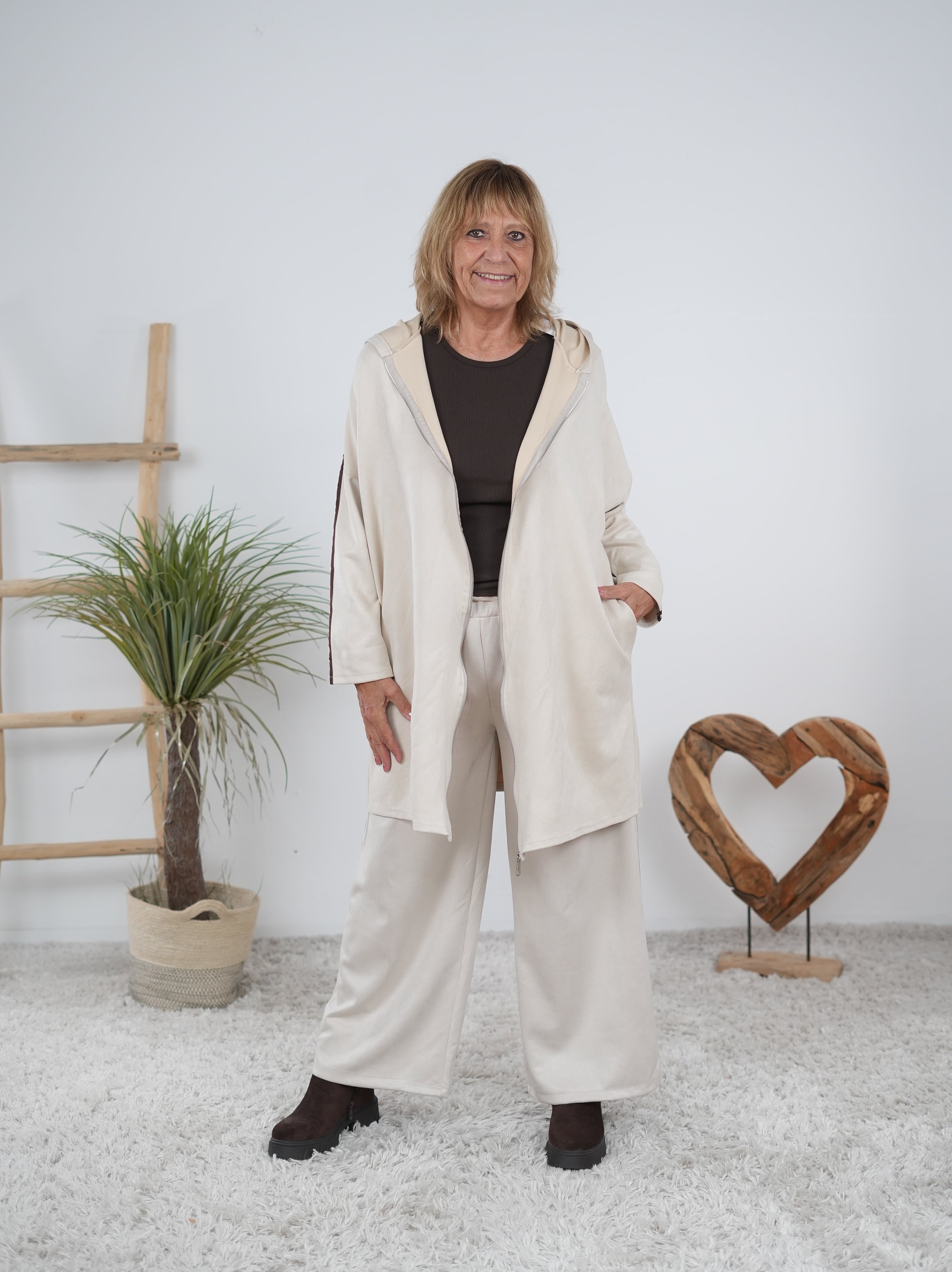 Jacke mit seitlichen Streifen in Waschlederoptik Beige