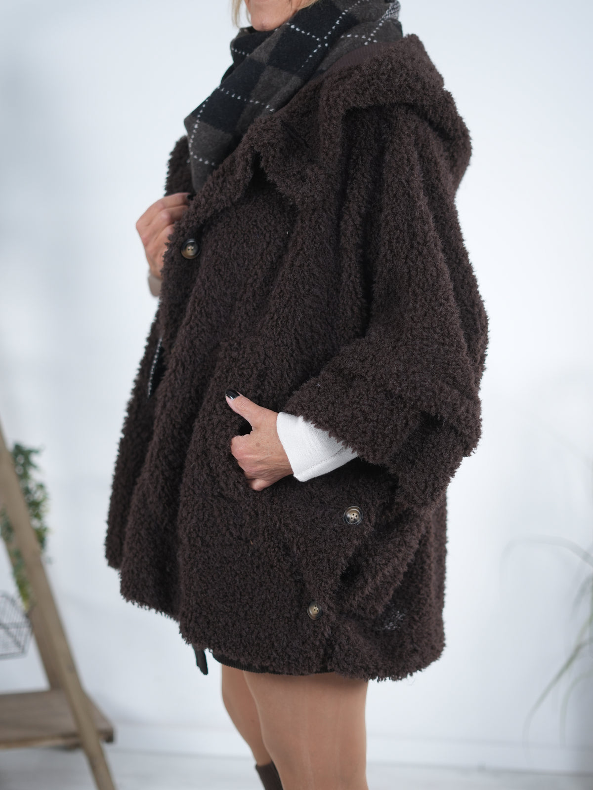 Kuschelige Poncho Jacke mit großer Kapuze