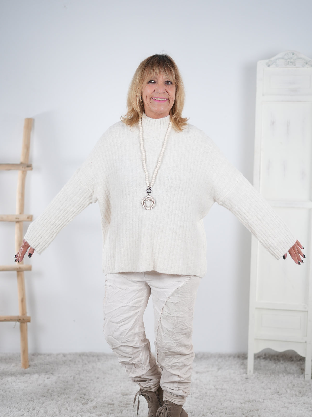 Strickpulli in Rippen gestrickt