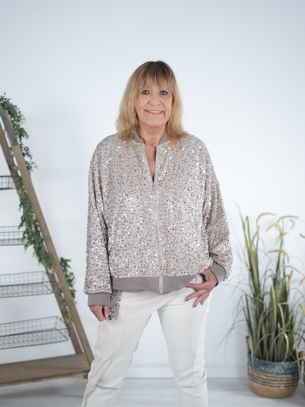 Süße Sweatshirt-Jacke mit Pailletten
