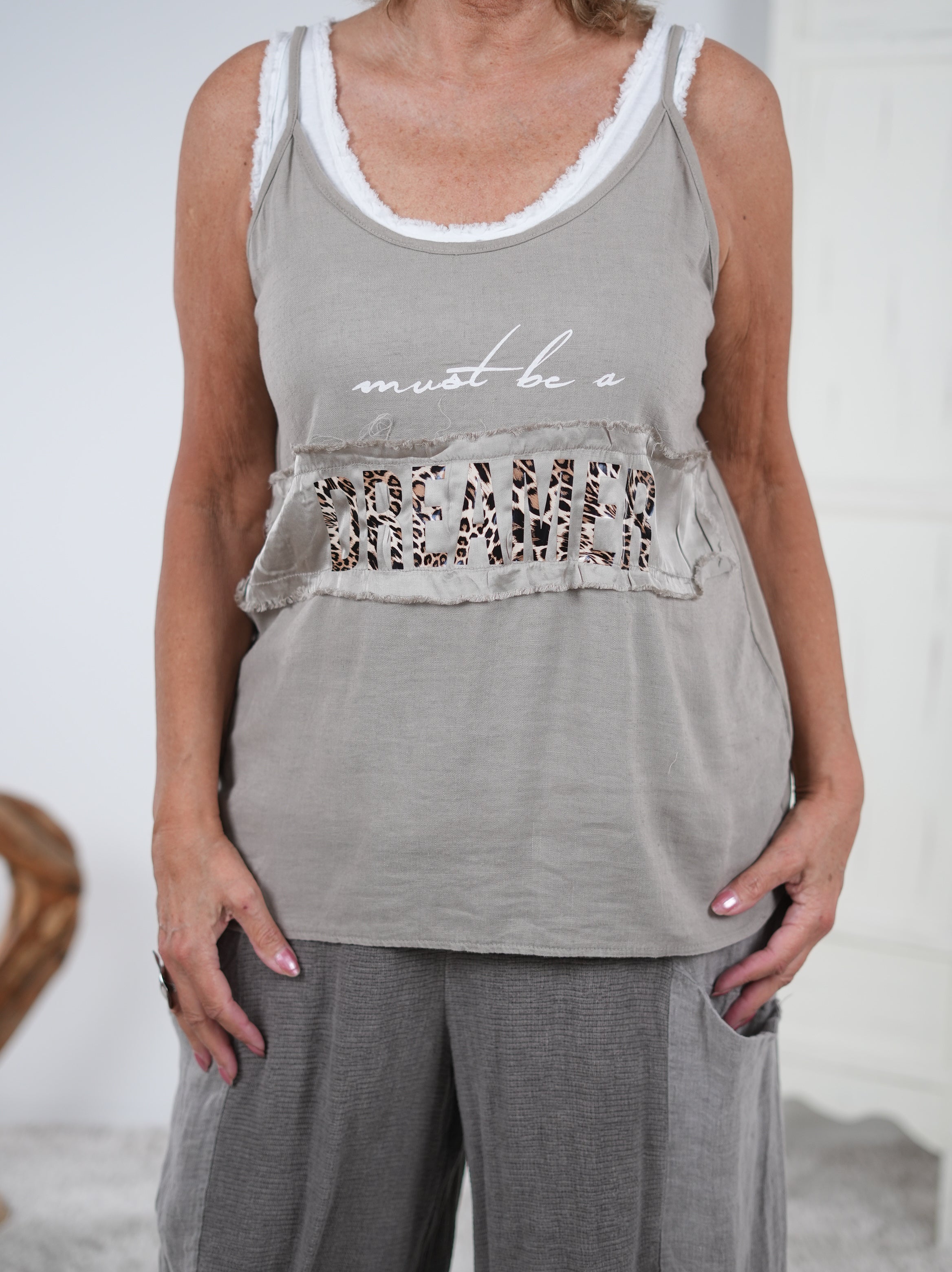 Top im Materialmix mit "Dreamer" Schriftzug
