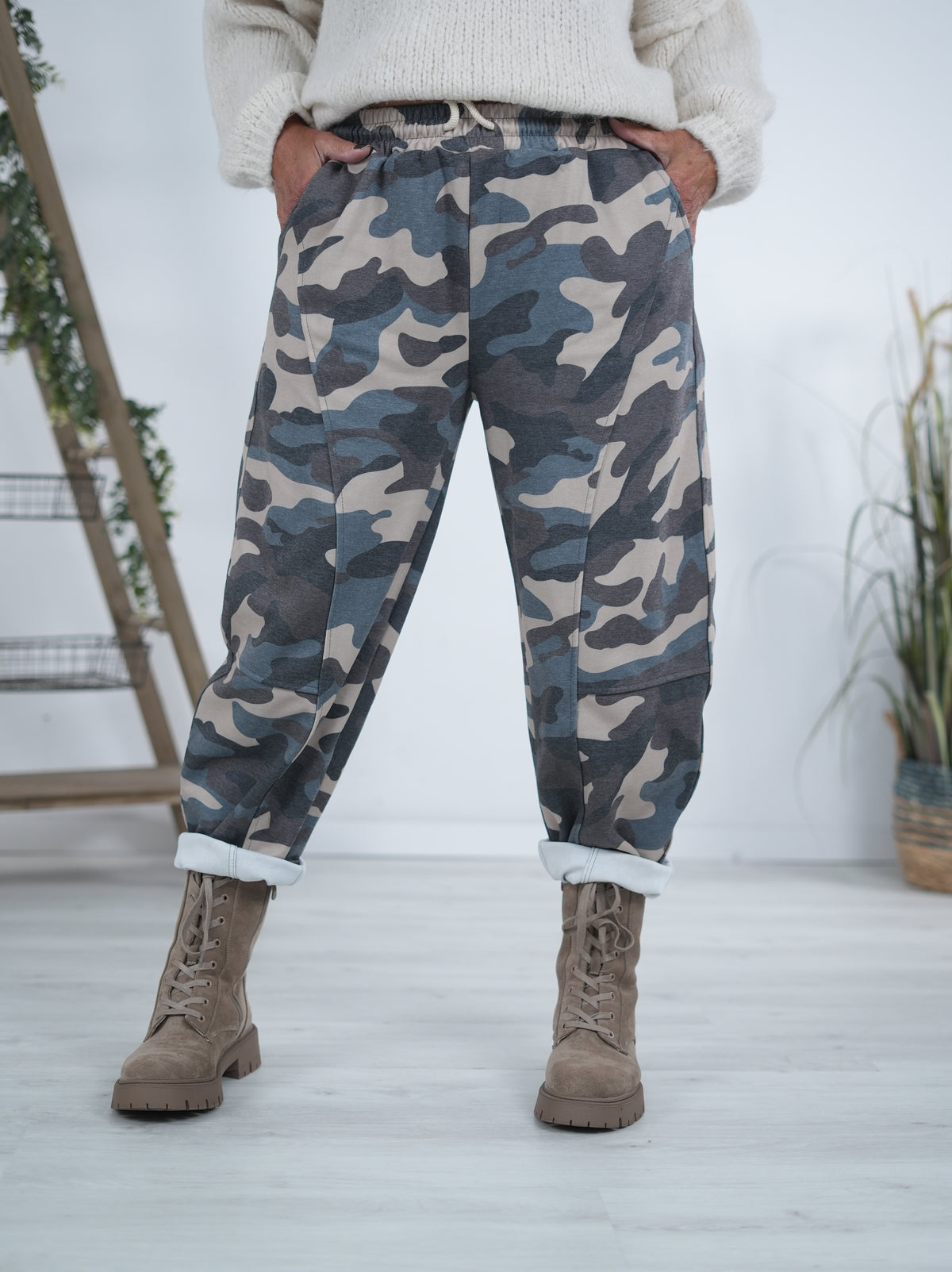 Weiche Wide Leg Camouflage Pants