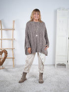Weicher Strickpullover im Zopfmuster