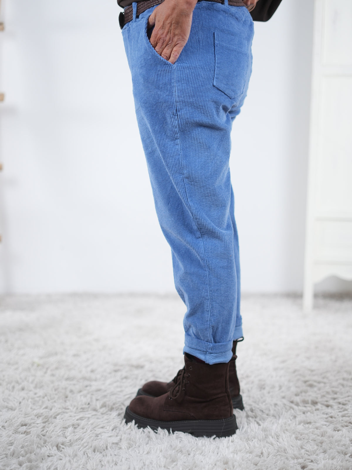 Weite Kord Hose mit Gürtel