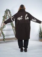 Teddymantel mit "c'est la vie" Schriftzug Schoko