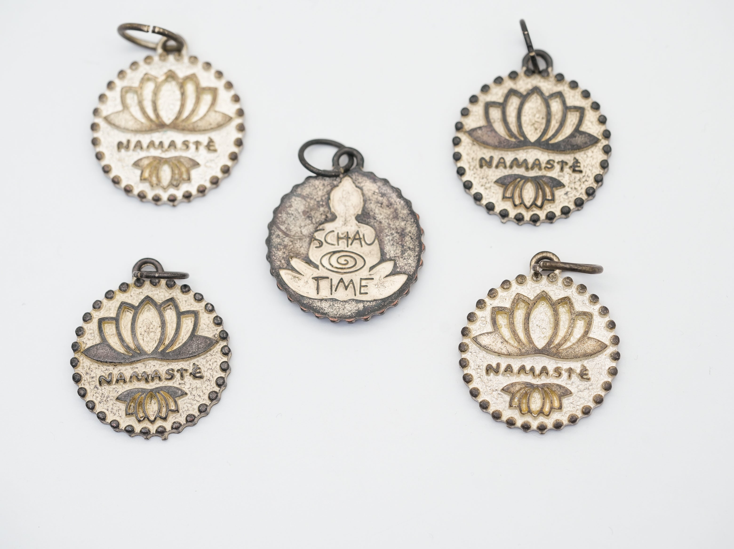 SchauTime Amulett M, Sahara Namaste
