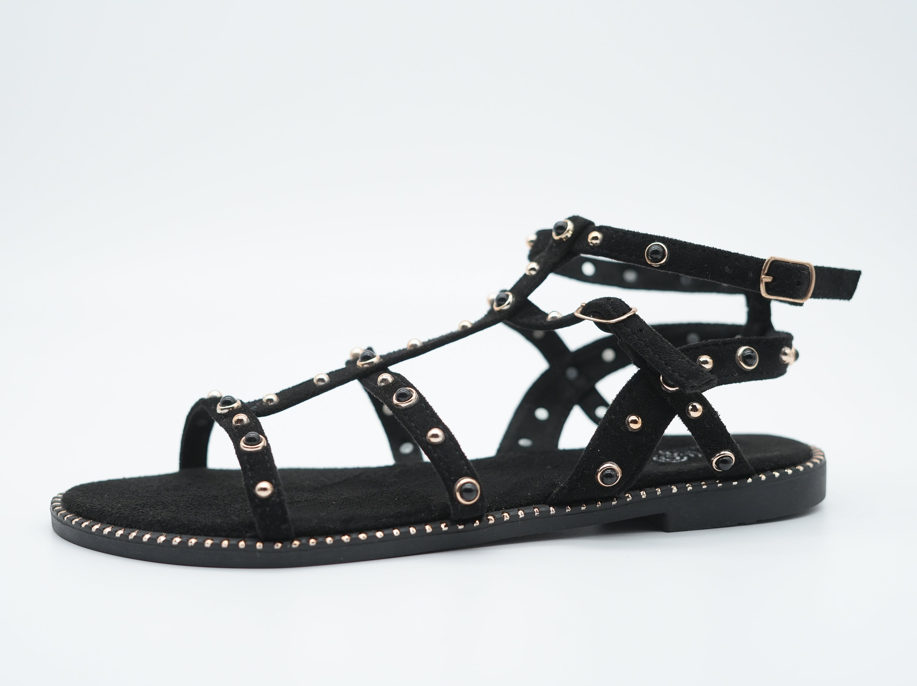 Sandalen mit Nieten