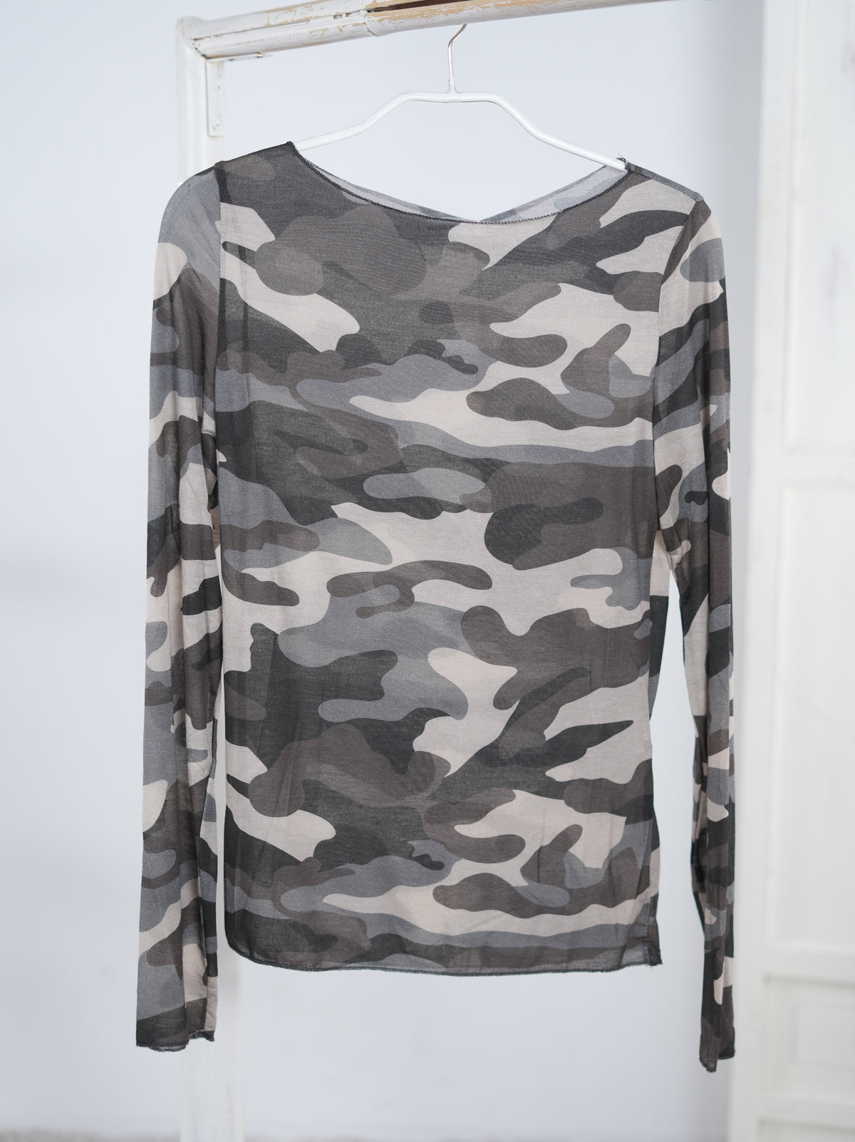 Long Sleeve in Camouflage Schoko Grau