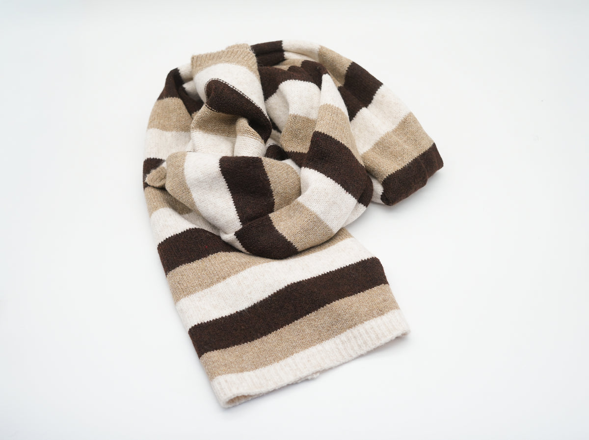 Weicher Schal, gestreift Beige