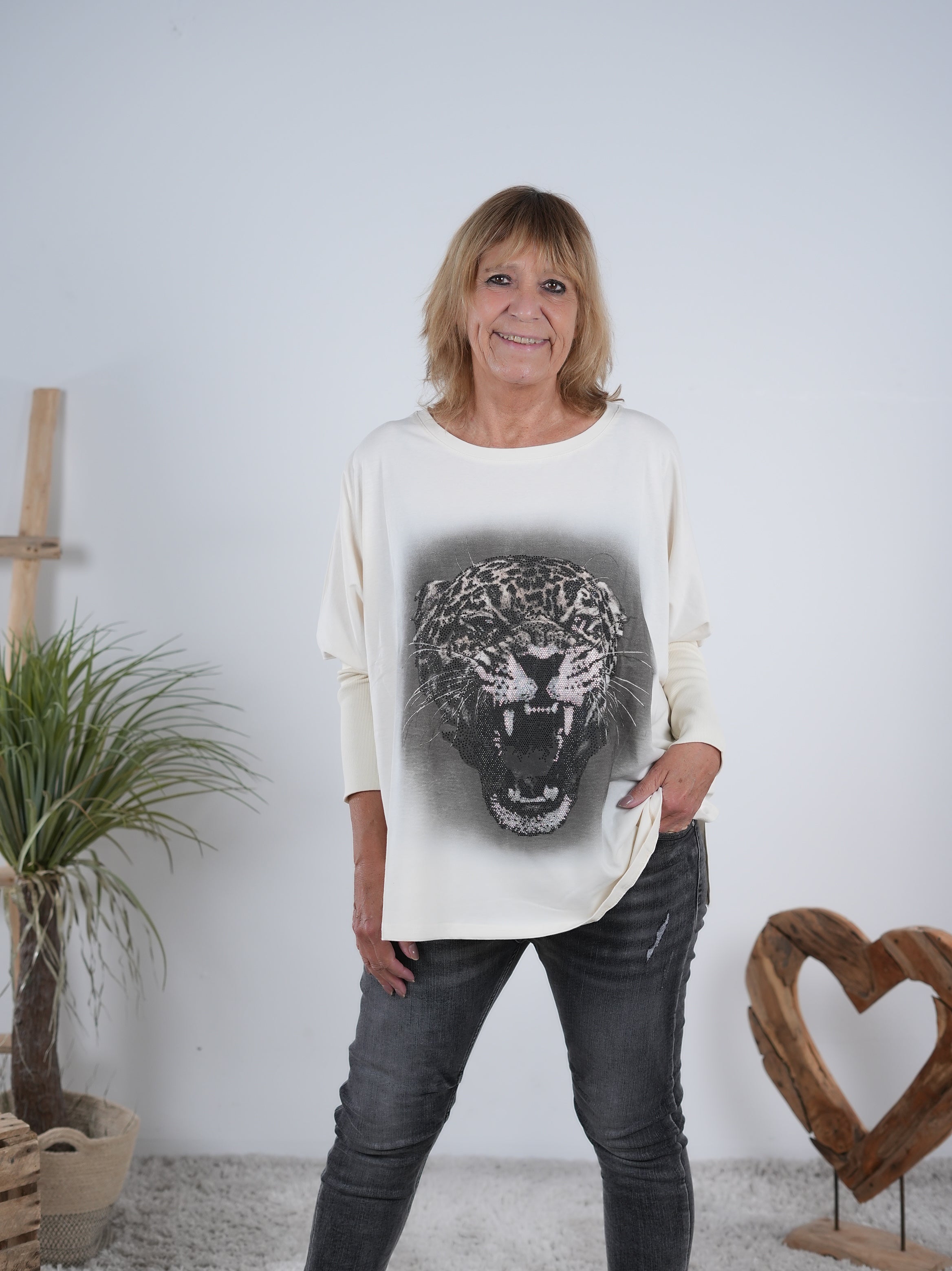 oversized Shirt mit Hingucker Motiv und Stulpenärmeln
