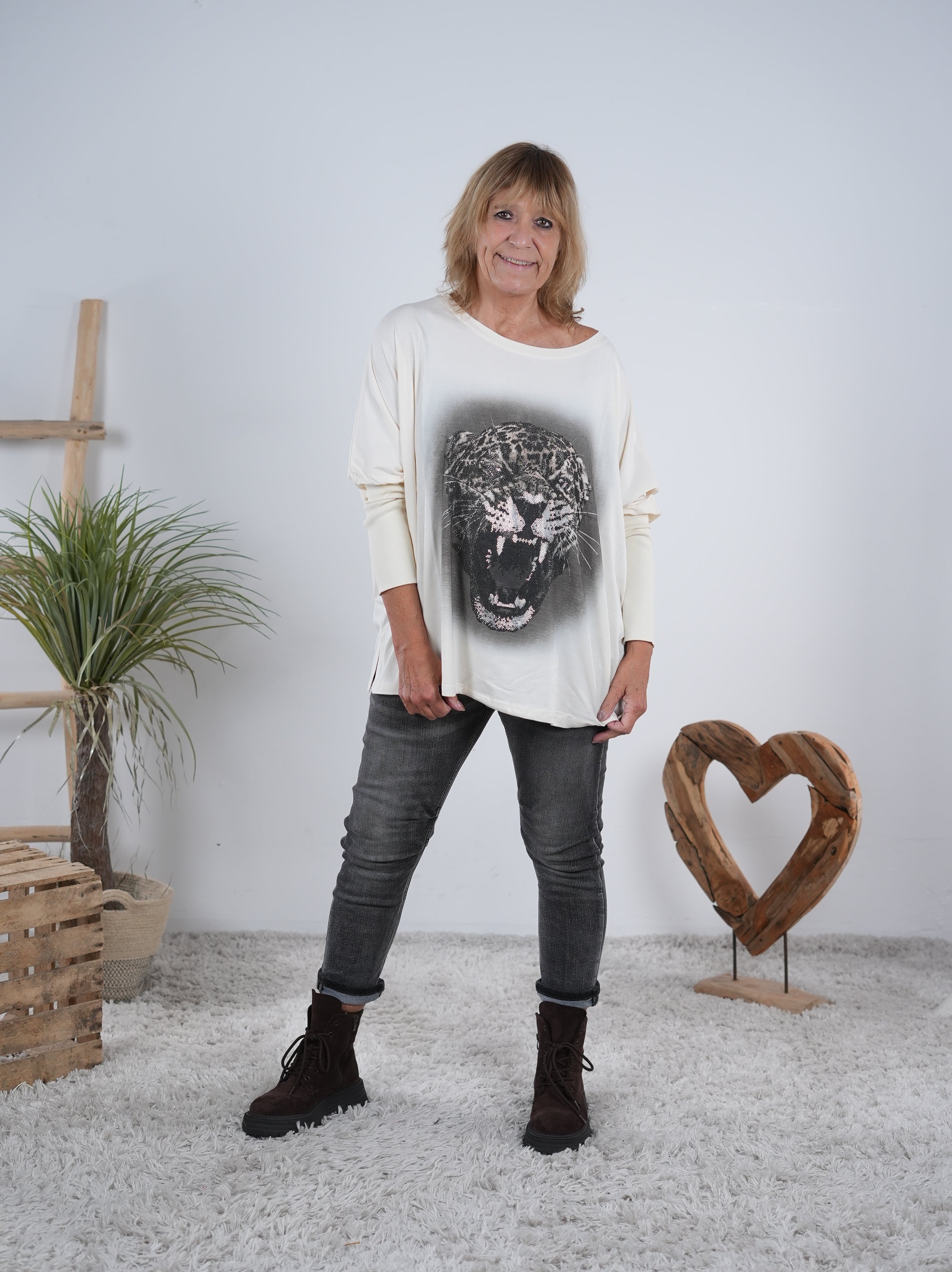 oversized Shirt mit Hingucker Motiv und Stulpenärmeln