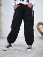 Wide Leg Pants mit Gummibund am Beinabschluss Schwarz