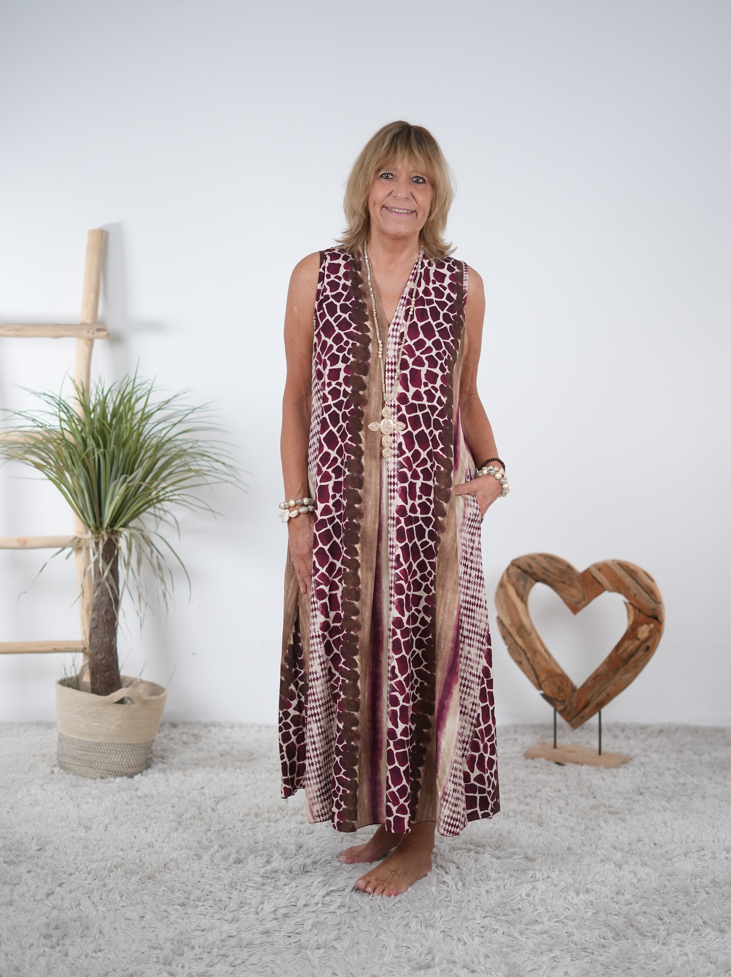 Leichtes Kleid im Mustermix