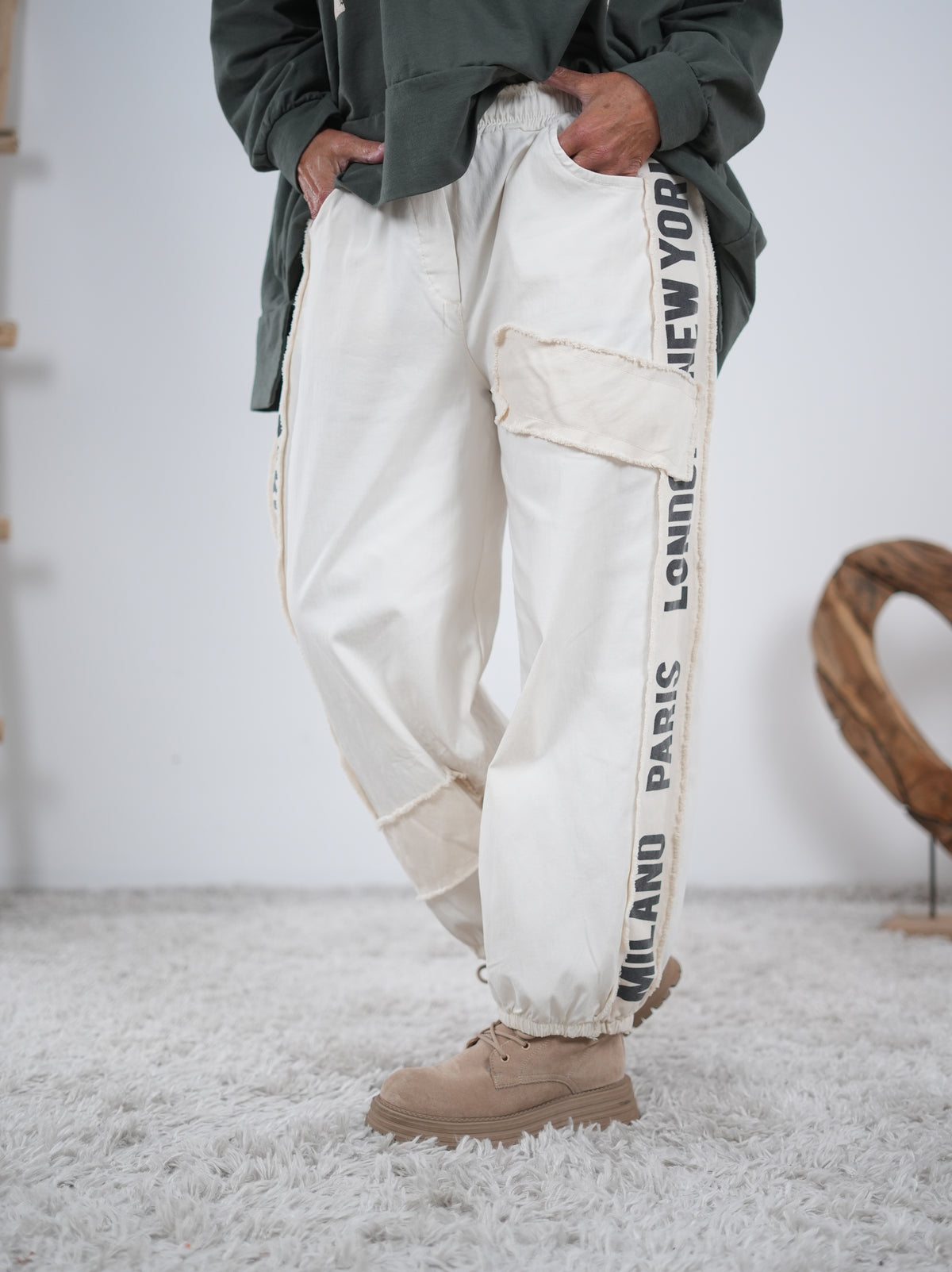 Wide Leg Pants mit Gummibund am Beinabschluss