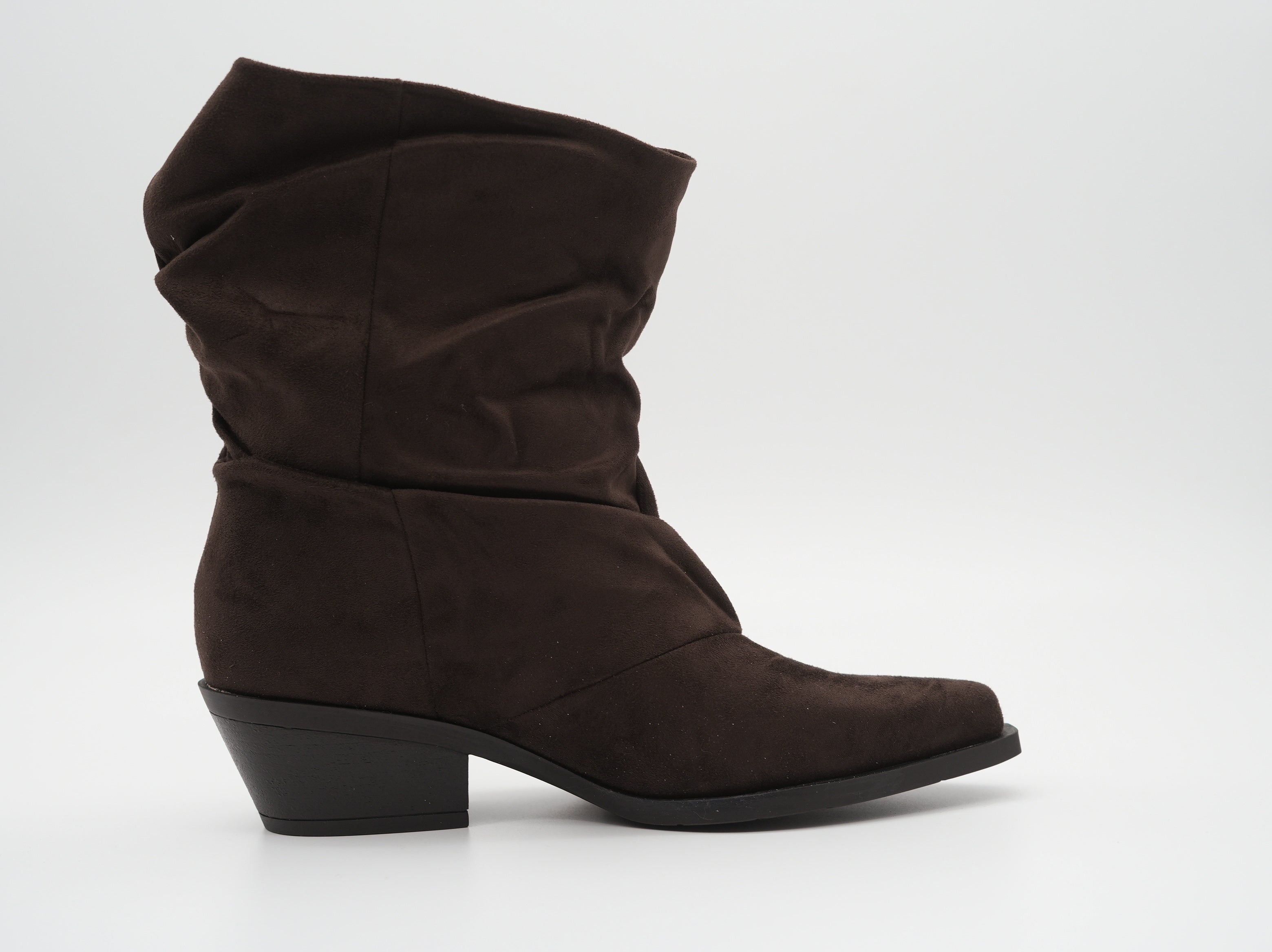 Westernboots mit weitem Schaft