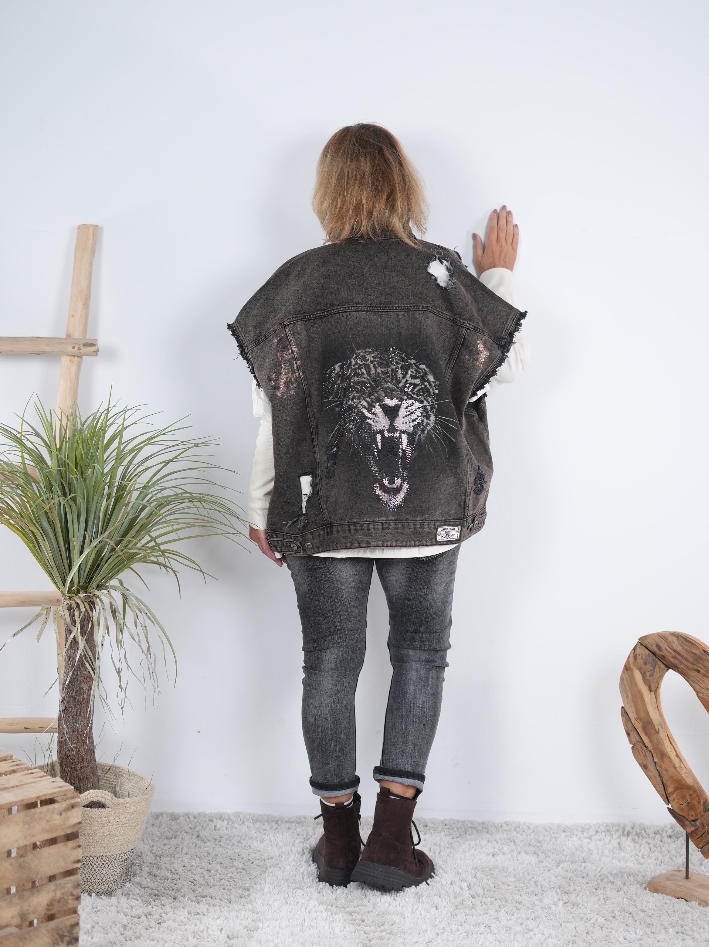 oversize Jeans Weste im destroyed Look mit auffälligem Motiv Tiger