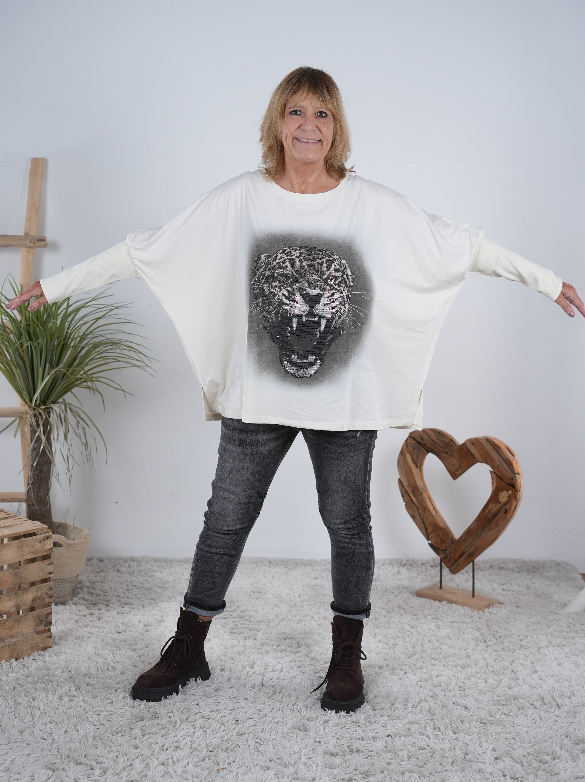 oversized Shirt mit Hingucker Motiv und Stulpenärmeln