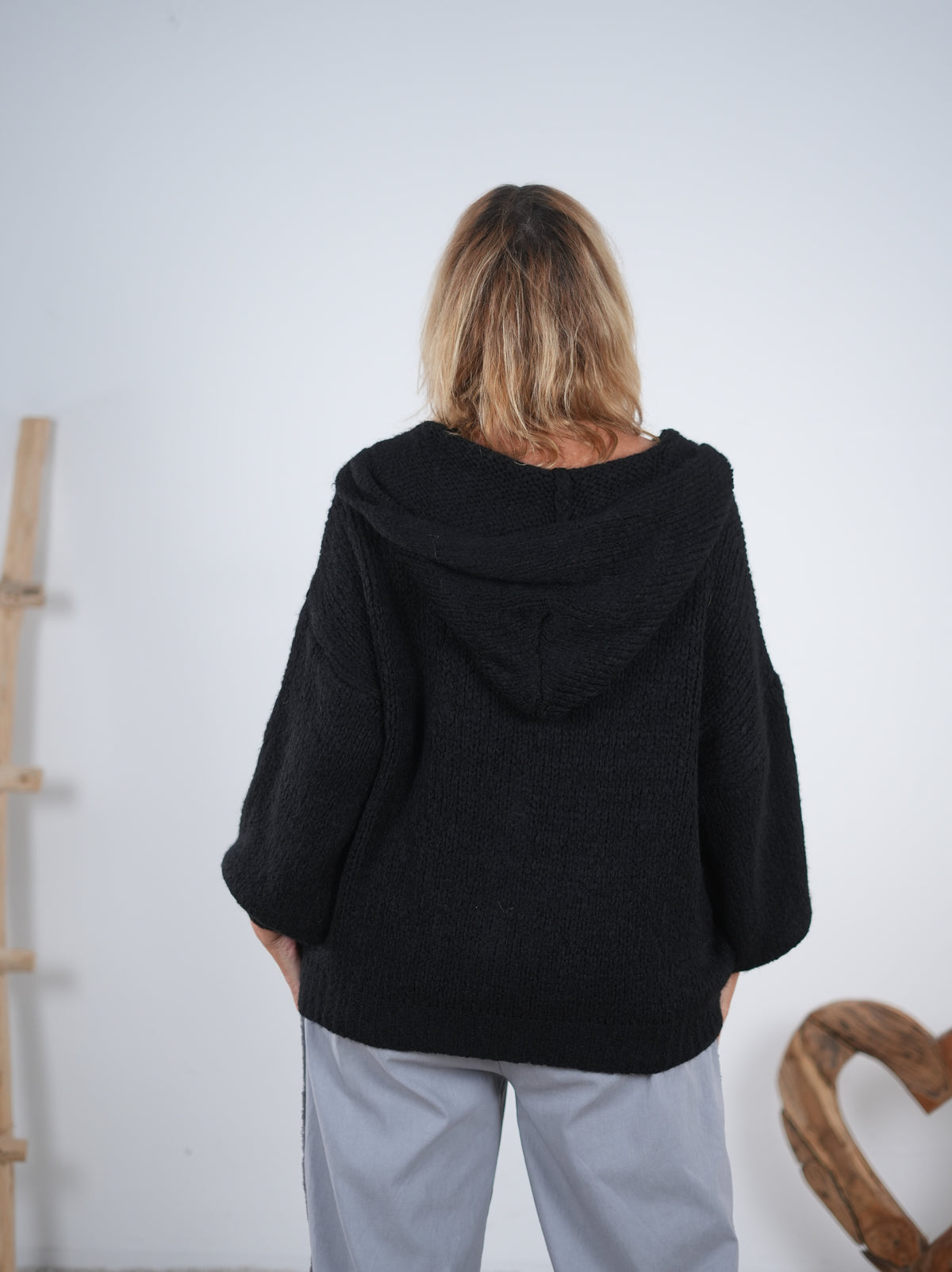 Lässige Strickjacke mit Kapuze