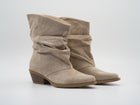 Westernboots mit weitem Schaft