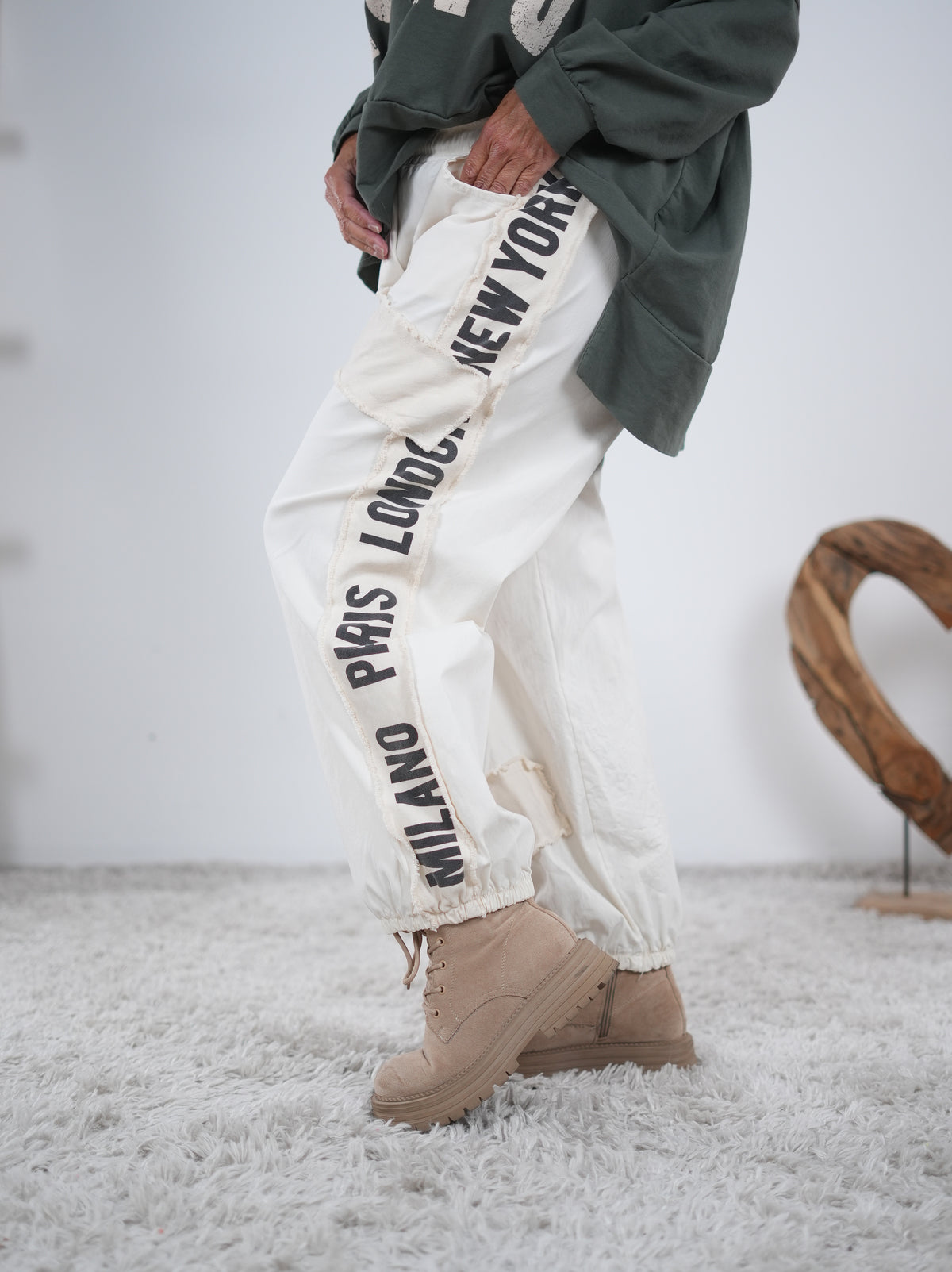 Wide Leg Pants mit Gummibund am Beinabschluss Creme