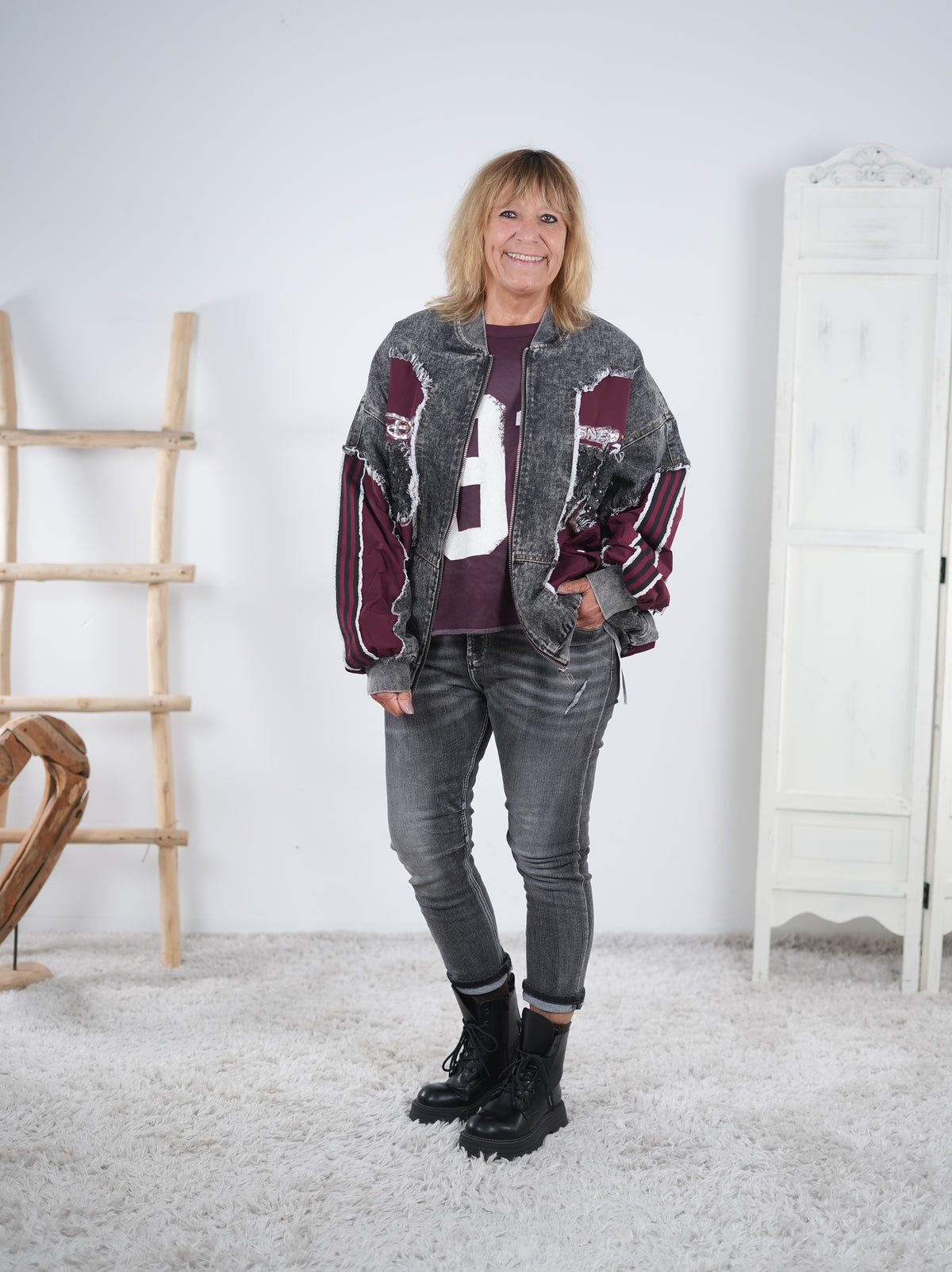 Ausgefallene College Jacke aus Jeans mit Hingucker Motiv