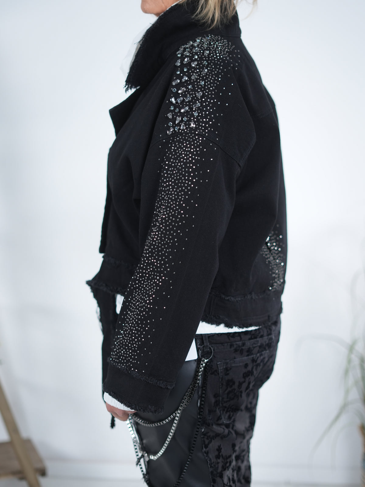 Ausgefallene Jeans Jacke mit verschiedenen Pailletten