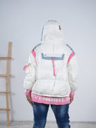 Ausgefallene Steppjacke mit bunten Details und Strickbündchen