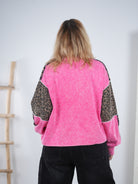 ausgefallenes Sweatshirt mit großen, bunten Patches