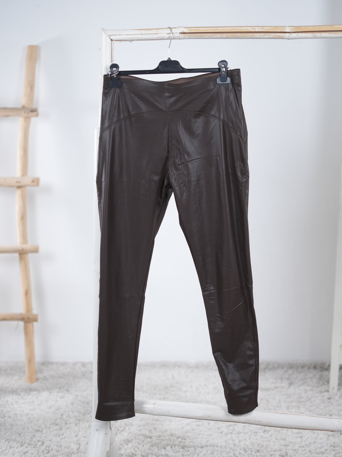 Basic Leggins aus Kunstleder dunkles Schoko