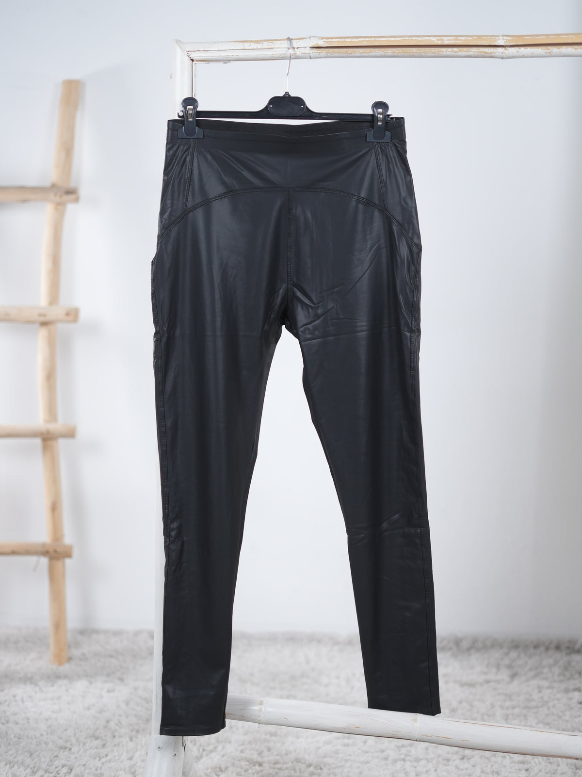 Basic Leggins aus Kunstleder Schwarz