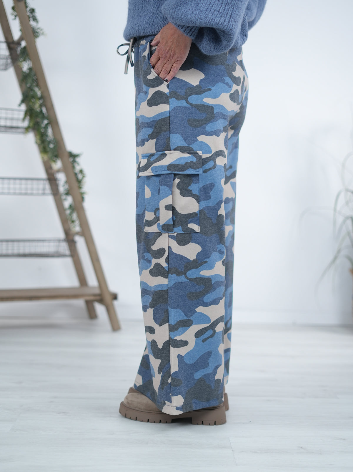 Cargo Hose im Marlene Schnitt, Camouflage