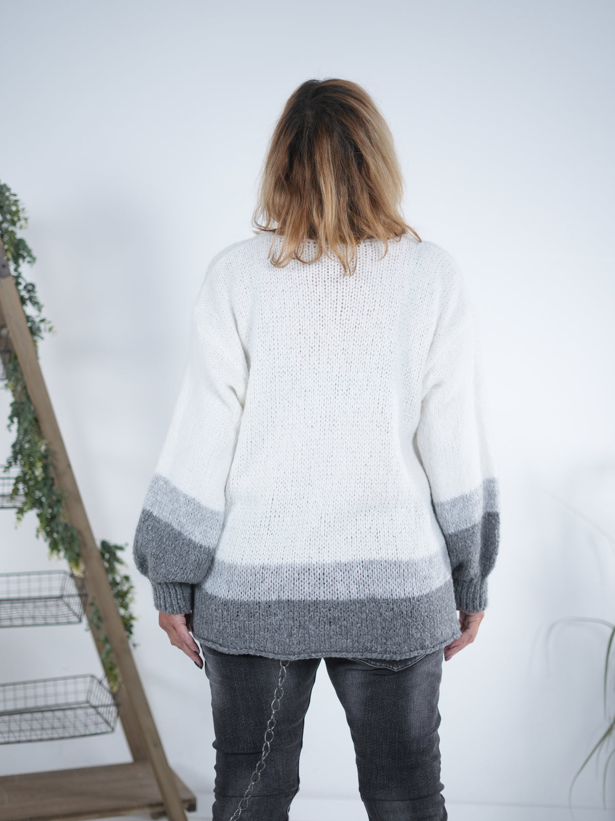 Cozy Strickpulli mit farbigen Elementen