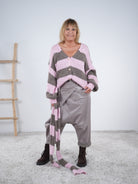 Gestreifte Strickjacke mit süßen Knöpfen Rosa Taupe