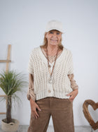 Grobe Strickweste mit Naturknopf
