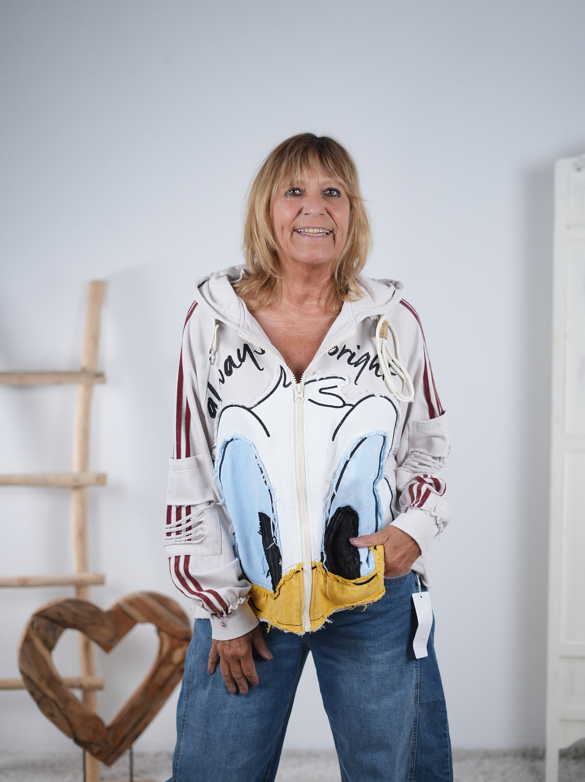 Hingucker Sweat Jacke mit markantem Motiv