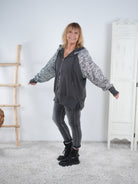 Hingucker Sweatshirtjacke mit Pailletten verziert
