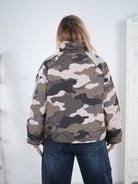 leichte Bomber Jacke im Camo Look