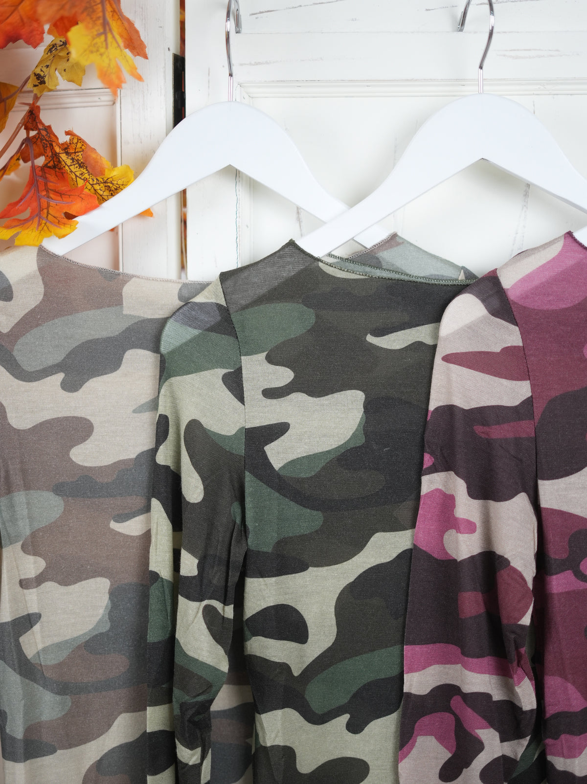 Long Sleeve in Camouflage dunkles Olive