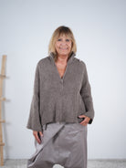 Niedliche Strickjacke mit Kragen Taupe