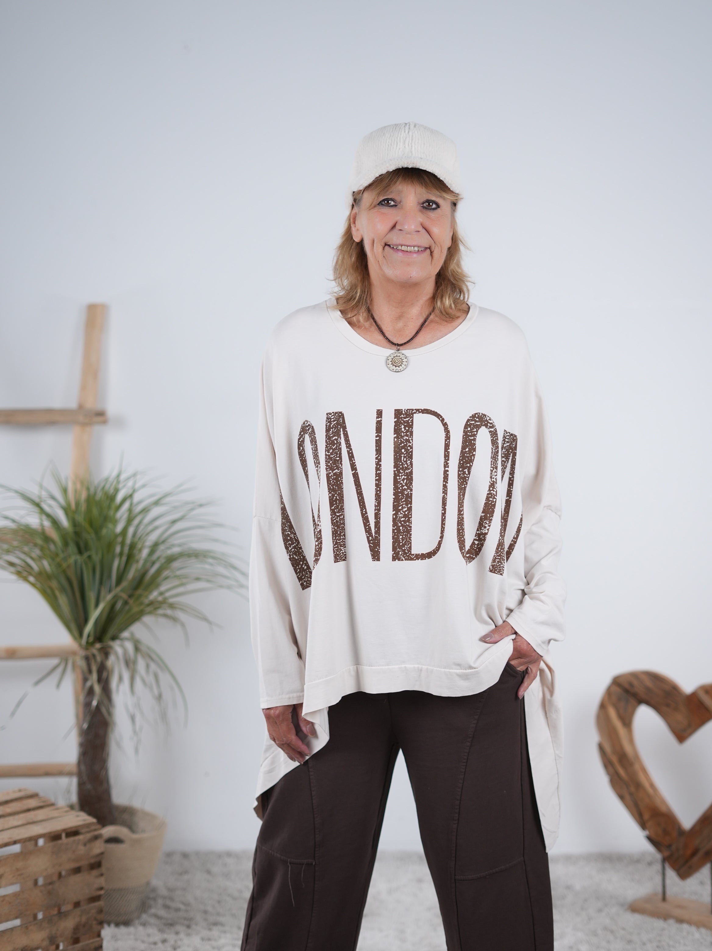 oversize Shirt mit "London" Schriftzug Creme