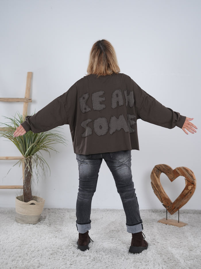 oversize Sweaty mit "be awesome" Schriftzug Schoko