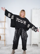 oversize Sweaty mit Schriftzug und Strickärmeln