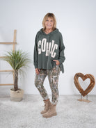 oversized Hoody im Vokuhila Schnitt mit großen Buchstaben