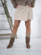Skort mit Eingriffstaschen aus Kord Beige